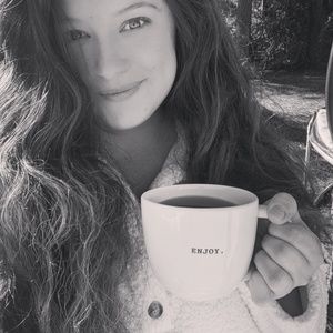 Meet your Posher, Calye